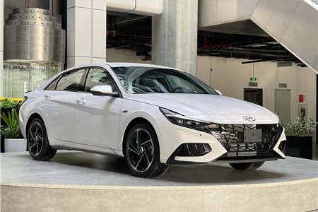 Hyundai Elantra